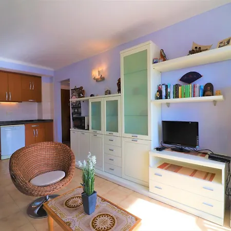 Apartman In Near Sta Margarita Roses